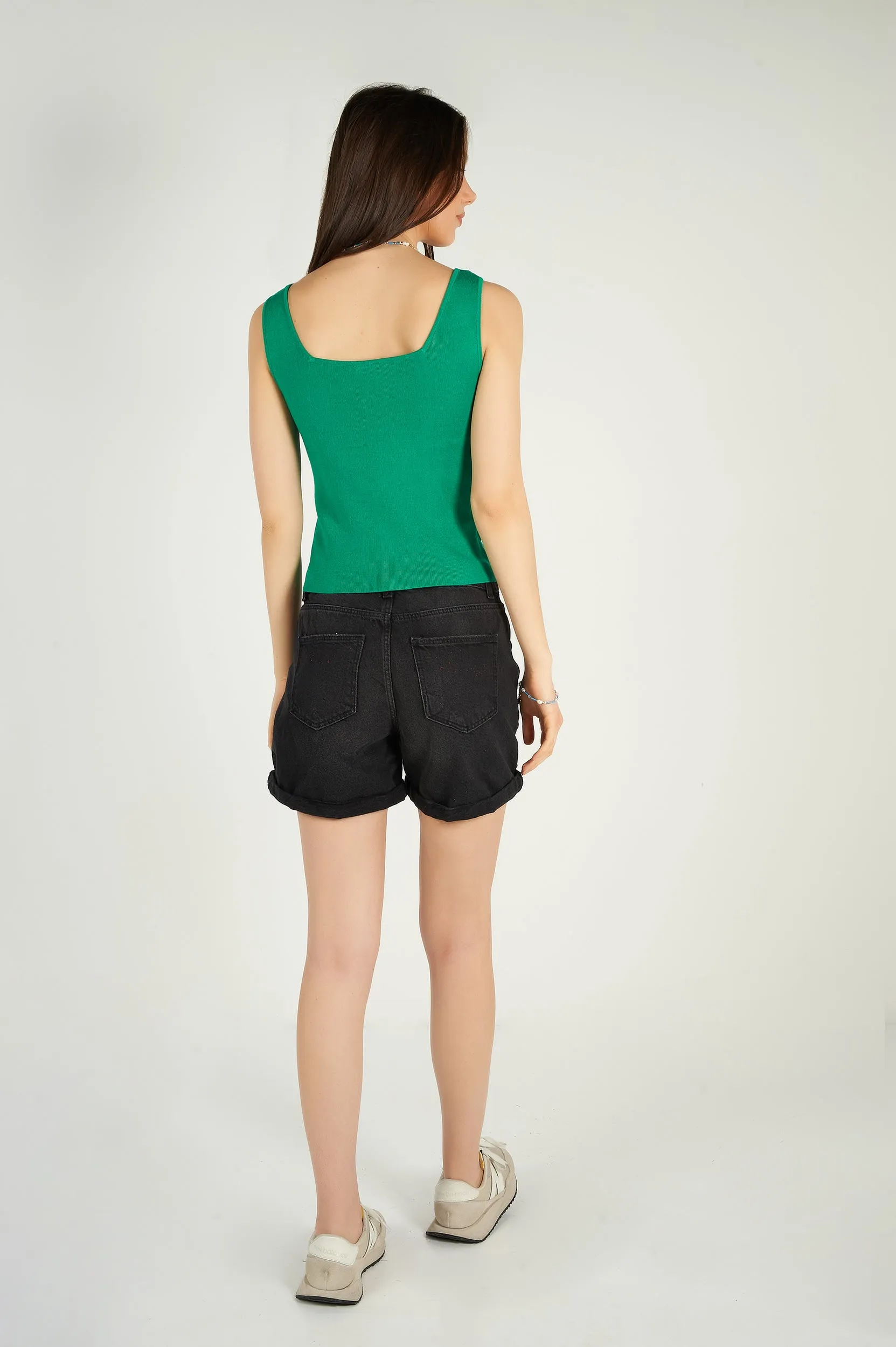 Camisole courte côtelée - LUA-W1 - (E-B14) - VENTE FINALE